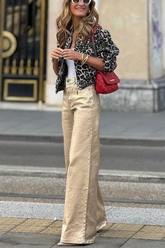 Marlene Hose, Look Boho Chic, Looks Jeans, Denim Trends, Metallic Fabric, Fashion Mistakes, Lace Fashion, Style Mistakes, Fashion Mode