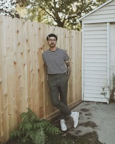 Mens Spring Fashion 2024, Men’s Skater Fashion Style, Mens Hipster Style, All Denim Mens Outfit, Gronala Guy Outfit, Men’s Vintage Tee Outfit, Granola Guy Style Summer, Men’s Skate Style, Mens Thrift Fashion