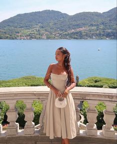 Beige Strapless Midi Dress For Beach, Strapless Beige Midi Dress For Beach, Robes Glamour, Flora Dress, Wedding Dresses With Flowers, Wedding Flower Girl Dresses, Prom Dresses Modest, Plus Size Prom Dresses, Maxi Robes