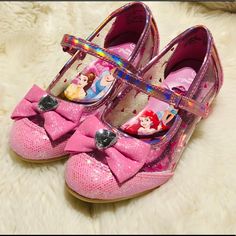 Disney Princess Girls Heel Shoes Size 11 They Are Brand New Without Tags Plastic Princess Shoes, Disney Heels, Plastic Disney Princess Shoes, Princess Shoes Toddler, Disney Princess Shoes, Princess Heels, Disney Princess Pink Purse, Disney Slippers Kids, Kids Heels