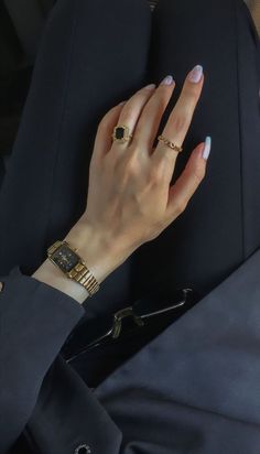 Roasting People, Roast People, Wrist Jewelry, Hand Accessories, Hand Wrist, Pretty Hands, Jewelry Hand, Classy Jewelry, Watches Women Fashion