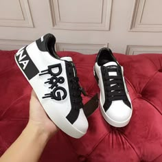 White Shoes Sneakers, Sole Sneakers, Breathable Shoes, Sneaker Brands, Casual Socks, Leather Lace, Dolce & Gabbana, Shoes Men, Black Casual