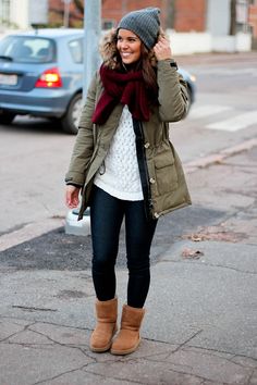 Outfit With Uggs, Women Leggings Outfits, Cold Fashion, Nyc Outfits, Best Winter Outfits, Comfy Casual Outfits, Stylish Winter Outfits, Cozy Winter Outfits, Cute Lazy Outfits