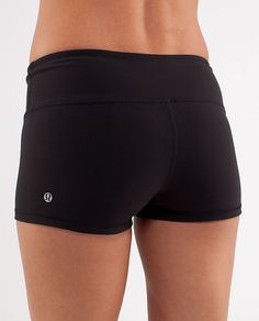 Lululemon Spandex Shorts, Womens Workout Shorts, Dance Workout Clothes, Black Workout Shorts, Bootie Shorts, Woman Dance, Lulu Lemon Shorts, Best Shorts, Exercise Shorts