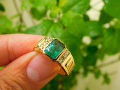 Men Emerald Ring Gold, Emerald Ring Design For Men, Green Stone Ring Gold Men, Emerald Ring For Men, Emerald Mens Ring, Sufi Islam, Mens Emerald Rings, Stone Rings For Men, Emerald Band Ring