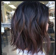 Brunette Textured Long Bob, Short Balayage Dark Hair, Choppy Shoulder Length Bob Hairstyles, Short Black Hair Dye Ideas, Textures Bob Haircut, Dark Brown Long Bob With Highlights, Dark Chocolate Balayage Short Hair, Black Brown Hair Short, Black And Brown Balayage Short Hair