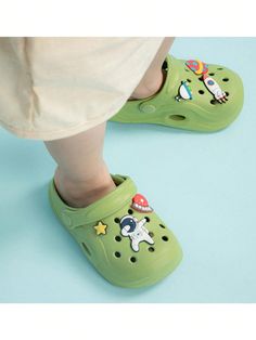 [BREATHABLE] - There are air holes on both sides of the vamp and shoes to make children's feet feel more comfortable in hot summer, and reduce peculiar smell. The garden clog have good air permeability and can be worn safely in rainy days, so that children can come into contact with nature.
[NON SLIP SOLE] - Soft and lightweight EVA sole, rebound and decompression, and the design of bear claw shape. The tire antiskid texture of the sole can grasp the floor well, and the EVA sole is durable and s Playful Plastic Slip-on Sandals, Cute Summer Slip-on Clogs, Cute Slip-on Summer Clogs, Cute Non-slip Summer Clogs, Playful Non-slip Slip-on Clogs, Beach Non-slip Sandals With Eva Foam, Beach Sandals With Non-slip Eva Foam, Cute Summer Clogs With Round Toe, Non-slip Round Toe Clogs For The Beach