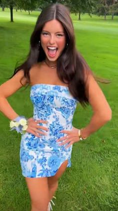 Homecoming Dresses With Tail, Stunning Hoco Dresses Short, Revolve Dress Aesthetic, Hoco Dresses Design, Cute Preppy Homecoming Dresses, Spring Banquet Dresses, Baby Blue Hoco Dresses, Cute Hoco Outfits, Hi I Dresses