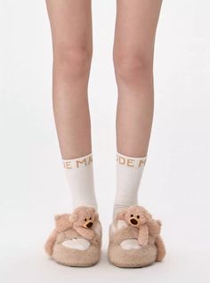 13De Marzo Doozoo Glowing Fuzzy Slipper Khaki Fits True Size Glowing Tips: A. Pat B. Shake Glowing Tips, Fuzzy Slippers, Accessories Shop, Sweater Hoodie, Long Sleeve Tees, Slippers, Kids Outfits