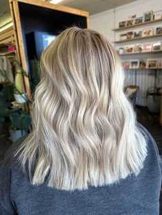 Blonde Definition Highlights, Blonde Hair Inspo For Hairdresser, Swedish Blonde Highlights, Scandinavian Blonde Highlights, Blond With Highlights, Blonde Highlights To Show Hairdresser, Colour Correction, Ombre Hair Blonde