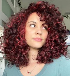 Voluminous Curly Burgundy Lob with Highlights Curly Hair With Colored Highlights, Halo Hair Dye Style Curly Hair, Dark Hair With Highlights Curly, Curly Hair Red Highlights, Red Highlights On Dark Hair Curly, Auburn Curly Hair, Natural Curly Hair Hairstyles, Curly Hair Color Ideas, Gorgeous Red Hair