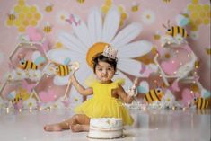 Cake Photoshoot, Cake Smash Theme, Lace Cake, Smash Cake Girl, 1st Birthday Photoshoot, Lace Crowns, Smash Cake Photoshoot, Production Studio, Cake Lace