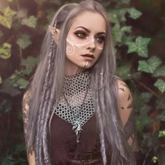 Ovaria goddess of light Fey Cosplay Elf, Fantasy Make-up, Makeup Lipgloss, Elf Cosplay, Sugar Skull Makeup, Smink Inspiration, Elf Costume, Elf Makeup, Fairy Makeup