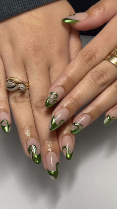 Green Nail Designs, Nagel Tips, Fake Nails With Glue, White Nail, Fire Nails, Pretty Acrylic Nails, Best Acrylic Nails, Nail Accessories