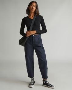 The Utility Barrel Pant Navy – Everlane Black Vans Business Casual, Everlane Barrel Pant, Industrial Style Clothing, Professional Conference Outfits Women, Barrel Leg Pants, Navy Pants Outfit Casual, Pacific Northwest Outfit, 2024 Teacher Outfits, Spring Work Outfits 2024