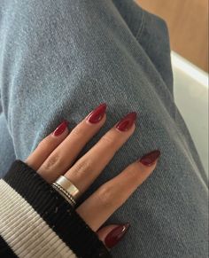 Nail Aesthetic, Unghie Sfumate, Kutek Disney, Dark Red Nails, Her Nails, Makijaż Smokey Eye, Red Nail