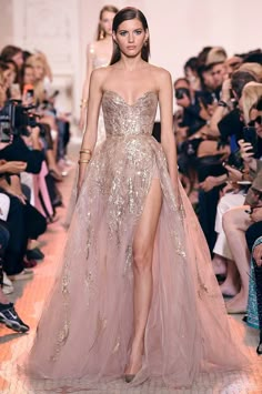 Elie Saab Haute Couture, Prom Dress Black, Elie Saab Couture, Beauty Dress, Guest Dress, Van Cleef Arpels, Ely