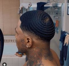 360 Waves Haircut, Quitting Nic, Drop Fade With Waves, Blackmen's Haircuts, Fade Haircut With Beard, Taper Fade Short Hair, Low Taper Fade Haircut