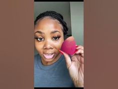 Hi lovesI recently saw the beautiful Savannah James blend her concealer out with setting powder at the same time and I wanted to give it a tryI normally ... Makeup Highlighter How To Apply, Facial Contouring Makeup, Rita Hayward, Make Up Tricks, Savannah James, Abs Exercise, Facial Contouring, Makeup For Black Skin