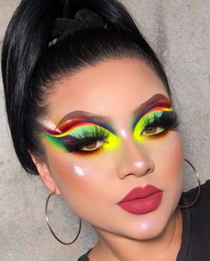 Red Eyeshadow Makeup, Colourful Eyeshadow, Makeup Neon, Holloween Makeup, Extreme Makeup, Glossy Makeup, Pinterest Makeup, Eye Makeup Designs, Dope Makeup