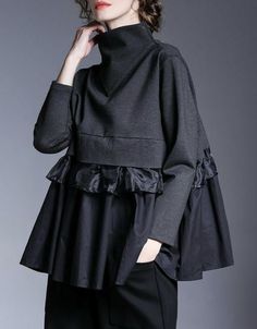 Blouse Images, Moda Chic, Black Women Fashion, Loose Blouse, Diy Dress, Mode Inspiration, Blouse Styles, High Collar, Black Blouse