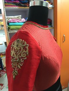 Blouse Designs For Marriage, Embroidery French Knot, Aari Blouses, Saree Jacket Designs, Handwork Blouse, Patch Work Blouse Designs, Tantra Art, Model Blouse Designs, Latest Bridal Blouse Designs