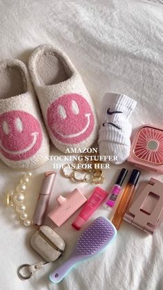 skincare, makeup, makeup finds, beauty finds, skincare routine, amazon wishlist, amazon finds, girlboss, itgirl, vanilla girl ⭐️Click the link https://temu.to/m/ufdt7ft5u4k to get 💰£200 coupon bundle or ⭐️ Search  acr585529 on the Temu App to get 💰40% off discount !! Directly get 💰£200 in Temu app here: https://app.temu.com/m/ua5g8btaeg0Another surprise for you! Click https://temu.to/m/ejz6ncwqasb or Search ini77297 to earn with me together🤝! Preppy Stocking Stuffers, Preppy Christmas List, Xmas List Ideas, Girly Christmas Gifts, Stocking Stuffers For Teens, Preppy Gifts, Stocking Stuffers For Her, Christmas Gifts For Teen Girls, Stocking Stuffer Ideas