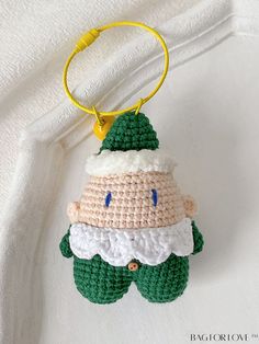 BagForLove - Santa Claus Crocheted Keychain: Festive Christmas Doll for Keys or Bags Christmas Keychain, Christmas Material, Kids Ornaments, Christmas Dolls, Crochet Keychain, Crochet Christmas, Holiday Party Decorations, Christmas Knitting, Knitted Toys