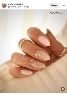 Acrylic Nails For Indian Wedding, French Ombre With Design, Nail Ideas For Indian Wedding, Neutral Nails With Gold Accent, Peach Wedding Nails, Engament Nails Designs, Indian Wedding Nail Art Designs, Gold Bridal Nails, Light Pink And Gold Nails