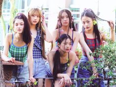 Jeans Y2k, Summer Jeans, Fashion Photoshoot, Summer 2023, K Idols, New Hair