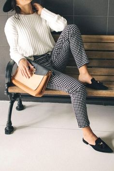 The Legal Posh, Fun Blazers For Women, Gingham Pants Outfit Work, House Warming Outfit Ideas, Hot Weather Outfits Work, Businesswoman Outfit, Gingham Pants Outfit, Business Casual Dress Code