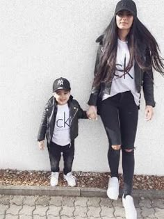 Mother Son Matching Outfits, Mommy Son Outfits, Mom And Son Outfits, Son Outfits, Mom And Baby Outfits, Mom Daughter Outfits, Mommy Daughter Outfits, Mother Daughter Fashion, Baby Fotografie