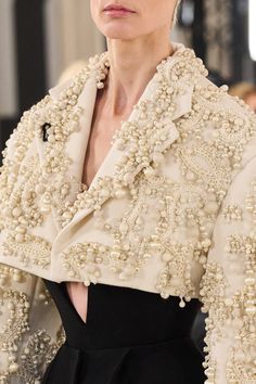 Schiaparelli Couture 2023, Schiaparelli Blazer, Schiaparelli Embroidery, Schiaparelli Spring 2023, Schiaparelli Couture, Spring 2023 Couture, 2023 Couture, Runway Fashion Couture, Detail Photos