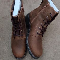 Kinds Of Shoes, Clarks Shoes, Combat Boots, Bootie Boots, Favorite Outfit, Womens Boots, Second Hand, Wedges, Buy And Sell