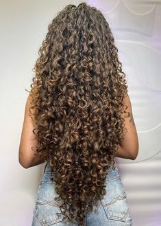 Long Natural Curly Hair, People Eater, Natural Curly Hair Cuts, Curly Hair Care Routine, Mixed Curly Hair, Curly Hair Photos