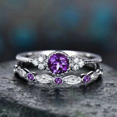 New 2pcs/ Set Cubic Zirconia Elegant And Exquisite Ring Color Purple Size 6 . Luxury Green, Slim Ring, Colored Diamond Rings, Knuckle Ring, Diamond Fashion Rings, Couple Jewelry, Silver Jewelry Fashion, Stone Crystal, Crystal Ring