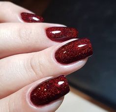 15 Stunning Burgundy Nail Colors for Winter 2023-2024 - thepinkgoose.com Cranberry Sparkle Nails, Deep Red Sparkle Nails, Dark Red Shimmer Nails, Sparkly Maroon Nails, Shimmer Red Nails, Sparkly Burgundy Nails, Shimmery Red Nails, Maroon Sparkle Nails, Dark Red Sparkly Nails