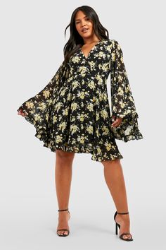 Plus Size Shirt Dress, Plus Size Black Dresses, Midi Skater Dress, Long Sleeve Skater Dress, Plus Dress, Floral Skater Dress, Big Hug, Plus Size Formal Dresses, Lace Skater Dress