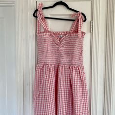 Nwt Pink Sweetheart Neckline Cotton Dress. Adorable Bow Tie Straps Size 20 Spring Gingham Sundress For Brunch, Casual Sleeveless Plaid Dress For Brunch, Cotton Gingham Dress For Brunch, Sleeveless Plaid Dress For Spring Brunch, Sleeveless Summer Plaid Dress For Brunch, Sleeveless Plaid Dress For Summer Brunch, Casual Gingham Plaid Dress For Daywear, Casual Plaid Gingham Dress For Daywear, White Plaid Dress For Summer Picnic