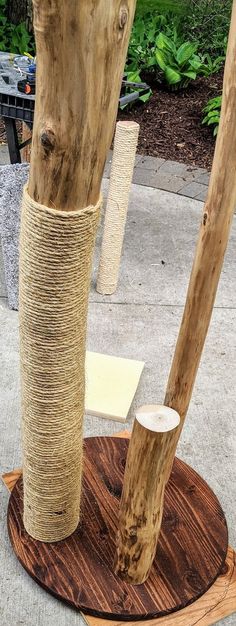 SAVANNAHGANS® Magazine DIY: How to Make Your Own Amazing Cat Tree Cat Scratcher Tree, Magazine Diy, Cat Magazine, Cat Tips, Tree Base, Savannah Cat