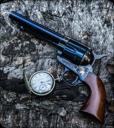 Colt Single Action Army, Cowboy Photography, Cowboy Action Shooting, Beautiful Arms, Rough Riders, Zombie Survival, Bushcraft