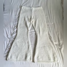 Cream Cozy Chenille Flared Sweatpants, Kid’s Size Xl (Women’s Size M). Feels Just Like Skims & Barefoot Dreams Cozy Materials!! Never Worn, Nwot!! Non-stretch Bottoms For Winter Loungewear, Cozy Fitted Full-length Pants, Cozy Fitted Full Length Pants, Cozy Full-length Fitted Pants, Cozy Cotton Full-length Bottoms, Cozy Full-length Cotton Bottoms, Cozy Cotton Wide-leg Bottoms, Cozy Winter Bottoms Long Pants, Cozy Stretch Pants For Spring