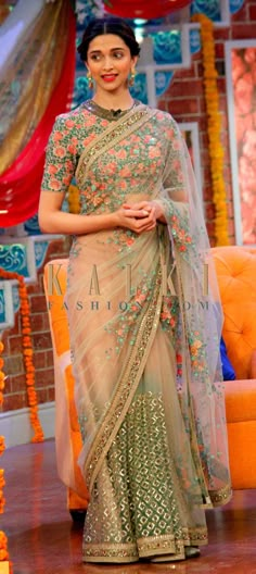 Deepika Padukone Saree, Chic Style Outfits, Shabby Chic Clothes, Latest Indian Saree, Salwar Kamiz, Ghagra Choli, Trendy Sarees, Net Saree