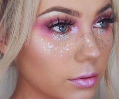 Fairy Eye Makeup, Fairy Halloween Makeup, Unicorn Makeup Halloween, Fairy Make-up, Fairy Eyes, Maquillage Yeux Cut Crease, Make Carnaval, Fairy Halloween, Sparkly Makeup