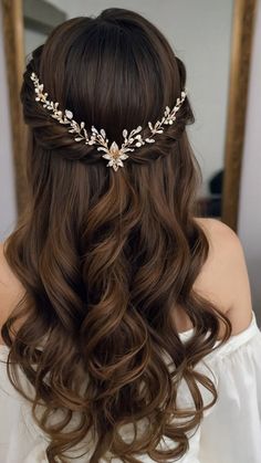 Bun Designs For Wedding, Long Hair Wedding Styles With Veil Brides Hairstyle Ideas Black, Haïr Style For Bridesmaid, Bride Braid Hairstyle, Latest Hairstyles For Weddings Indian, Veil Short Hair, Bridal Hair With Flowers, Wedding Hairstyles Braid, Updos Elegant