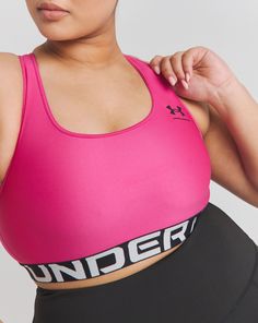 Bras shouldn't be complicated. They should be comfortable and they should be supportive. So we went straight to the source and asked real women how to make their favorite UA bra even better. And it worked. Best Sports Bras, Adidas Sports Bra, Medium Support Sports Bra, Popular Sports, Joe Browns, Pink Sports Bra, Support Bras, Pink Bra, The Source