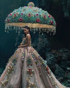 ♔ Le Monde des Fées Tessa Outfits, Mystic Fashion, Girls In Dresses, Flowers Architecture, Fairytale Food, Full Dresses, Artsy Dress, Ethereal Dress, Moon Dress