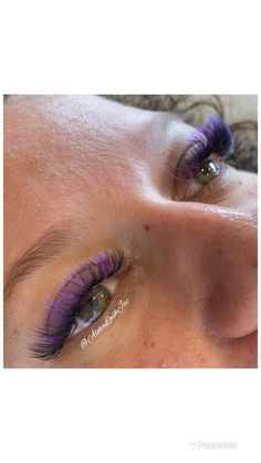 Color lash extensions Purple Eyelashes, Dramatic Eyelashes, Wispy Volume, Volume Lashes, Makeup Tutorials, Purple Rain