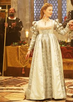 the borgias tv show Borgias Costumes, 1400s Fashion, Holliday Grainger, Lucrezia Borgia, The Borgias, Period Costumes, Old Fashion