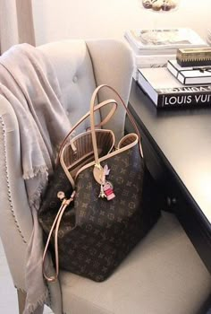 Louis Vuitton Taschen, Sac Michael Kors, Outlet Michael Kors, Sac Louis Vuitton, Michael Kors Outlet, Handbags Designer, Louis Vuitton Designer, Lv Handbags, Dress Shoes Womens